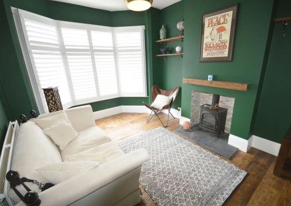 4 bedroom semi-detached house to rent - Photo 1