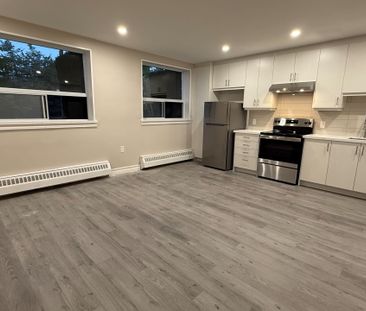 For Lease - 40 Torbolton Drive Unit# 2, Toronto, Ontario - Photo 2