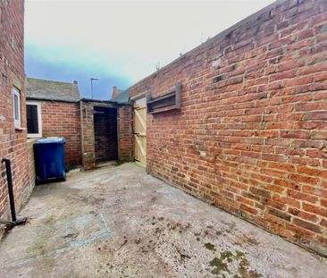 Eastbourne Avenue, Bensham, Gateshead - Photo 4