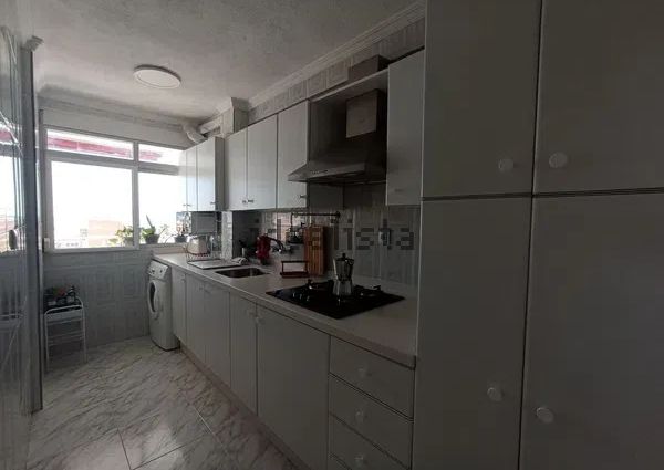 Alquiler de piso en Paseo marítimo de levante, 1