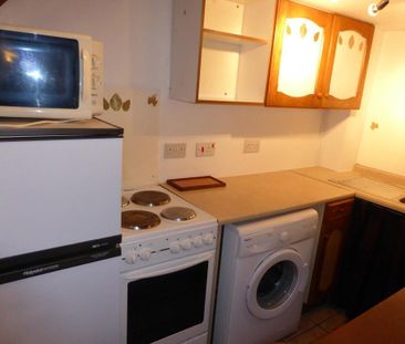 1 bedroom barn conversion to rent - Photo 6