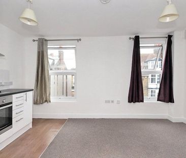 Park Road, Sittingbourne, Kent, ME10 - Photo 1