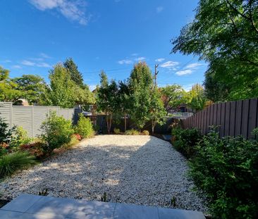 1/6 Prince Edward Avenue, McKinnon VIC 3204 - Townhouse For Rent | ... - Photo 6