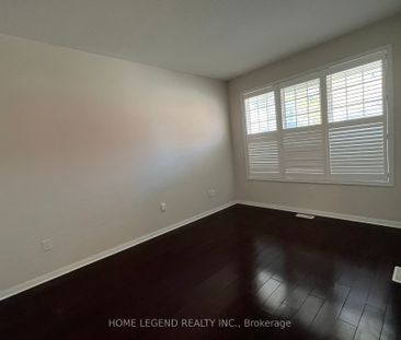 Detached Home For Lease | N8145384 - Photo 4