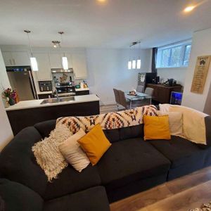 Logement style condo 4 1/2 NEUF - Demi sous-sol - Pointes-aux-Trembles - Photo 2