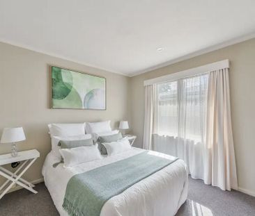 Large 3 Bedroom family home - Photo 3