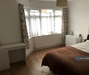 1 bedroom in a house share to rent - Photo 5