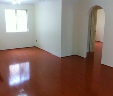 Sun Filled Apartment In Convenient Location - Photo 1