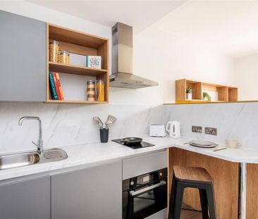 Studio to rent - Photo 1