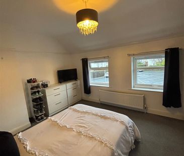 Valley Road, Wirral - Photo 1