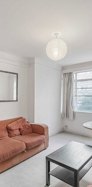 Balham High Road, SW17 7JD, London - Photo 1