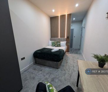 1 bedroom in a house share to rent - Photo 5