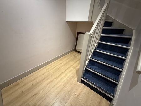 Quilters Way, Stoke Mandeville, AYLESBURY - Photo 2