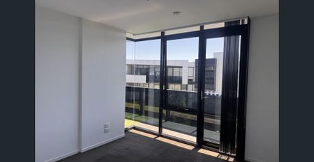 2 Bedroom apartment with city views! - Photo 2