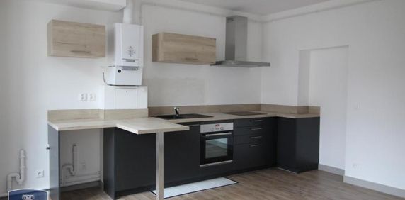 Location Appartement 2 pièces 44m² CAMBRAI 59400 - Photo 2