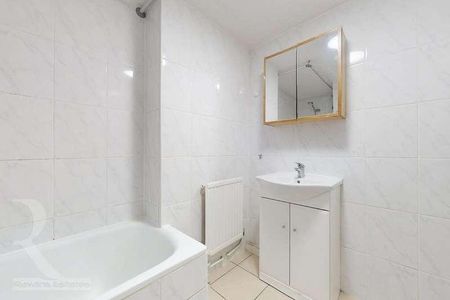 Charlton Lodge, Temple Fortune, NW11 - Photo 4