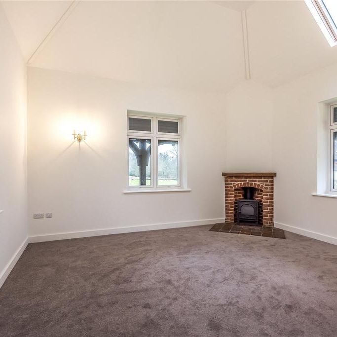 3 bedroom bungalow to rent - Photo 1