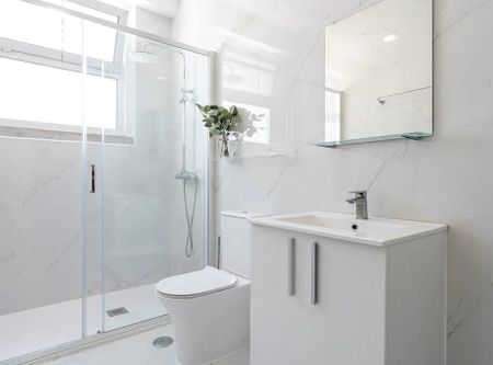 Avenida de Sidónio Pais, Lisbon, Lisbon 1050-215 - Photo 5