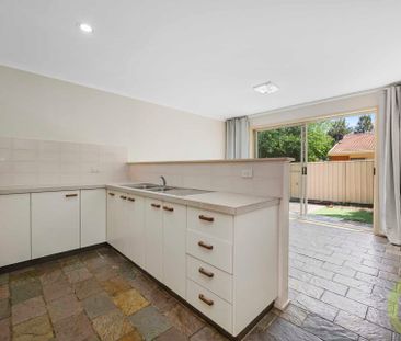 Parkside Living with Renovated Bathroom & Solar Savings - Photo 3