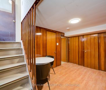 40 Marathon Crescent #Bsmt Room A - Photo 1