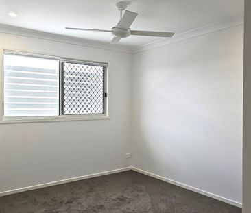 AVAIL 13/11/26-3 BEDROOM 2 BATHROOM TOWNHOUSE WITH DUCTED AIR - Photo 1