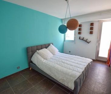 Location Appartement 2 pièces 53m² NICE 06100 - Photo 3
