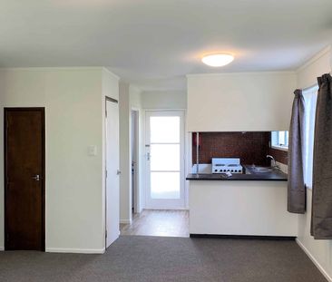3 Bedrooms on Mataroa Rd - Photo 4