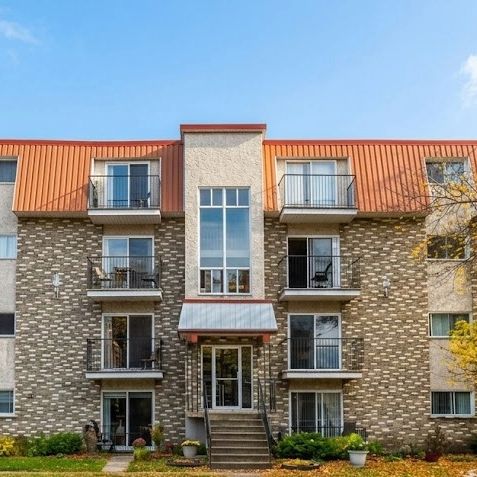 BEAU 4 1/2 | CHAUFFAGE & EAU CHAUDE - Photo 1