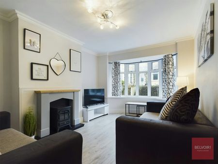 Bungalow to rent on - Photo 3