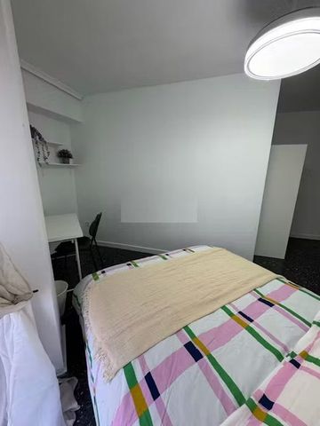 Carrer de Juan de Garay, Valencia, Valencian Community 46017 - Photo 5