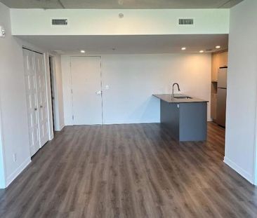 2 CH - 1 SDB - Terrebonne - $2,055 /mo - Photo 2