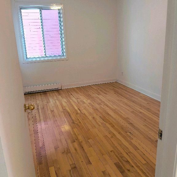 Grand 3-1/2 ( ancien 4-1/2) lumineux, disponible immédiatement - Photo 1