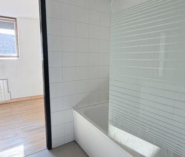 Location Appartement 2 pièces 55m² LA BASSEE 59480 - Photo 5