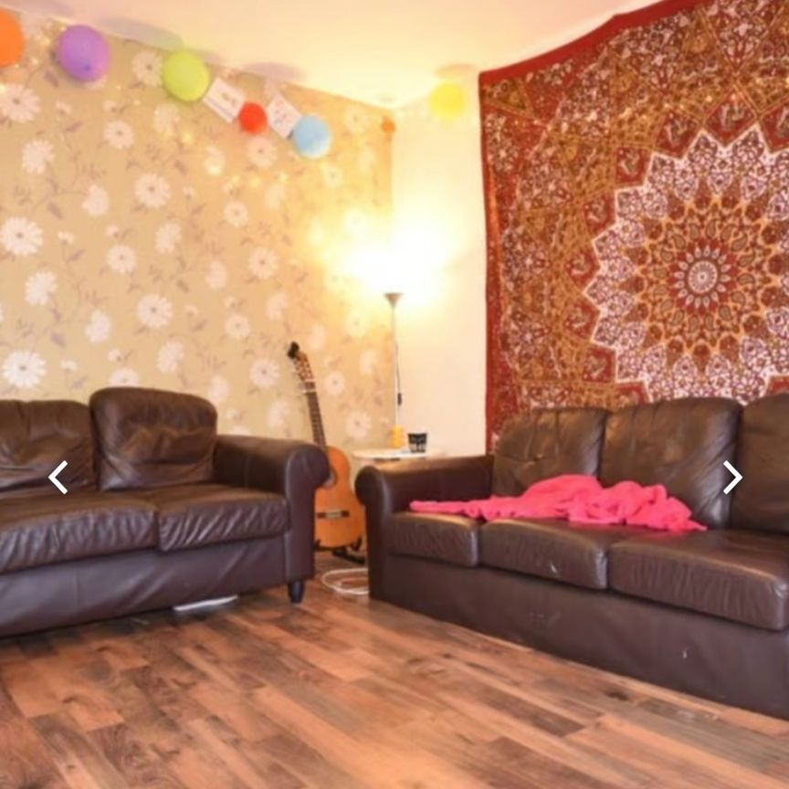 6 Bed - 19 Thornville Terrace, Hyde Park, Leeds - LS6 1JT - Student - Photo 1