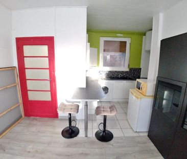 Location Appartement 1 pièce 31m² ARMENTIERES 59280 - Photo 3