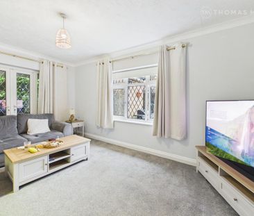 4 bedroom bungalow to rent - Photo 1