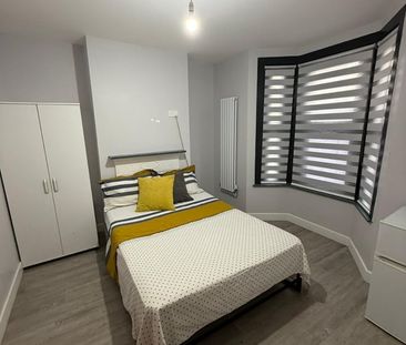 Room in a Shared House, Birkbeck Road, N17 - Photo 2