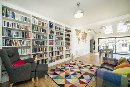 Cuckoo Dene, W7, London - Photo 4