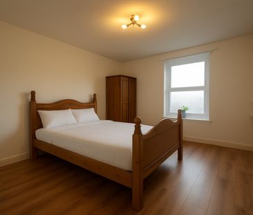 Studio Flat, Carlton Road, SO15 - Photo 1