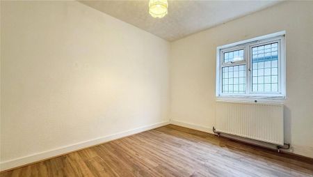 4 bedroom bungalow to rent - Photo 3