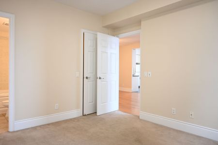 For Lease - 5233 Dundas Street Unit# 320, Toronto, Ontario - Photo 5