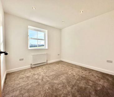 4 bedroom detached house to rent - Photo 5