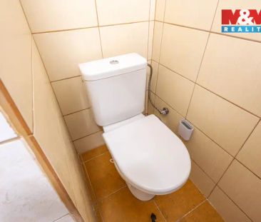 Pronájem bytu 3+1 v České Lípě, ul. Pod Špičákem - Photo 2