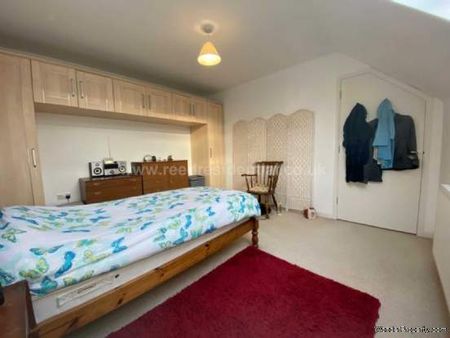 2 bedroom property to rent in Westcliff On Sea - Photo 4