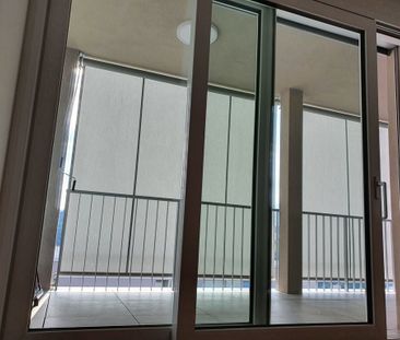 Affittiamo luminoso 2.5 locali immerso nel verde nel cuore di Pazzallo - Foto 1