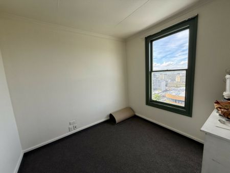 Bright Room in Central Shared Home - Photo 2