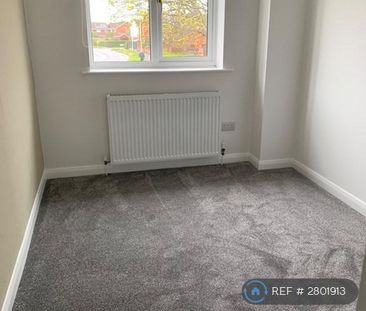 2 bedroom semi-detached house to rent - Photo 5