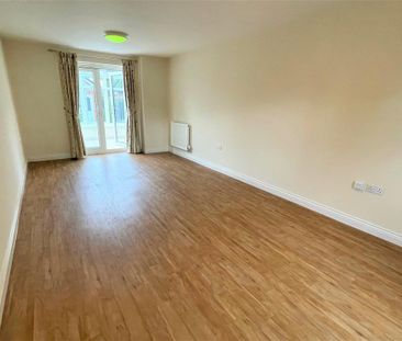 4 bedroom detached house to rent - Photo 4