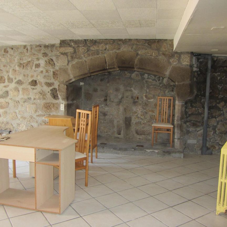 Location Appartement 3 pièces 76m² USSEL 19200 - Photo 1