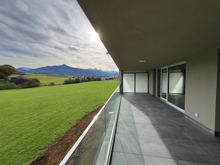 RIAZ - 2 ½ PIECES NEUF AVEC GRAND BALCON ! - Foto 2